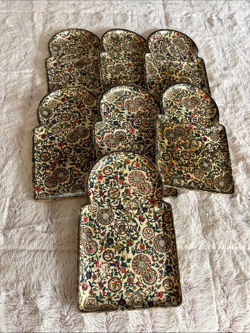 7 piece rare vintage Set of Decorative Floral Pattern Trinket Trays!!